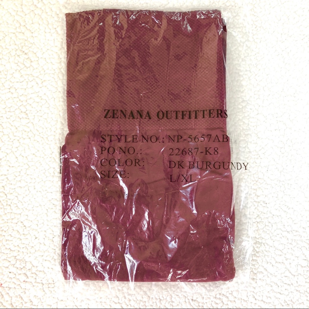 SALE❗️Diamond Waist Dark Burgundy Zenana Capri - Picture 5 of 5